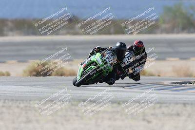 media/Oct-05-2025-CVMA (Sun) [[beeef4f201]]/Race 2-Supersport Middleweight/